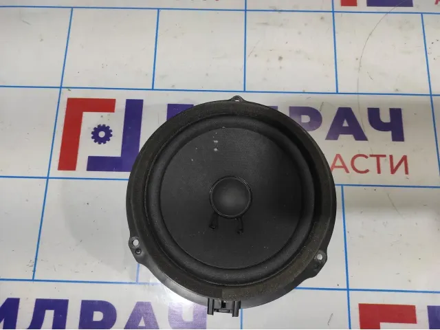 Динамик Ford Focus 3 1702795. В переднюю дверь.