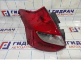 Фонарь задний левый Ford Focus 3 1825321.
