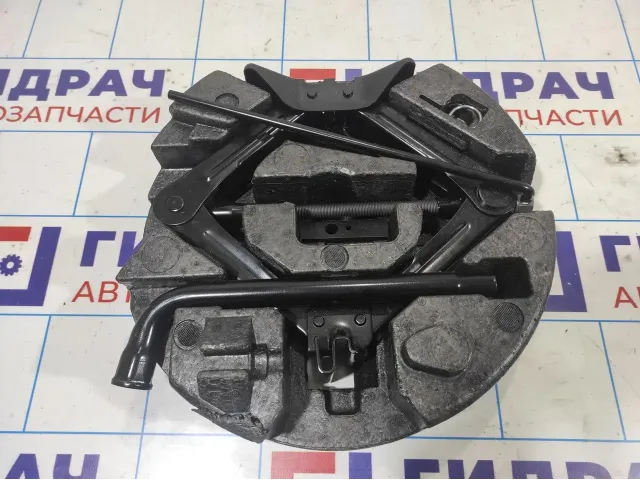 Ящик для инструментов Ford Focus 3 1787993.