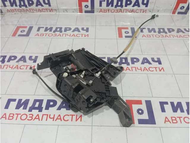 Замок двери задней левой Ford C-MAX 1503769