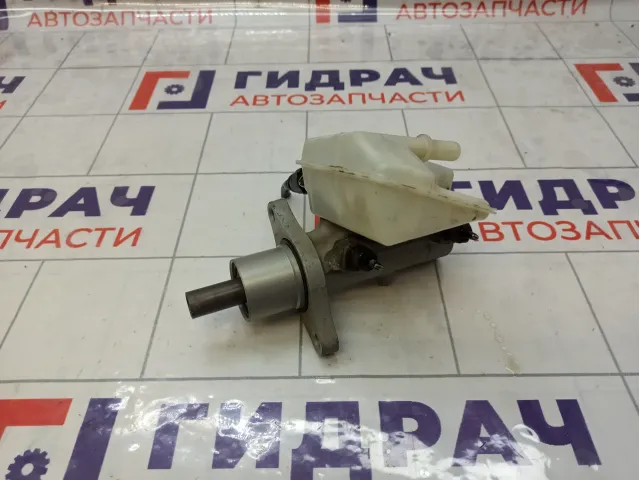 Цилиндр тормозной главный Ford C-MAX 1547478