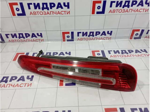 Фонарь задний правый Ford C-MAX 1543051
