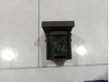 Кнопка обогрева переднего стекла Ford C-MAX 1472024
