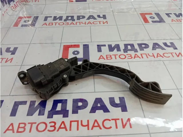 Педаль газа Ford C-MAX 1544415