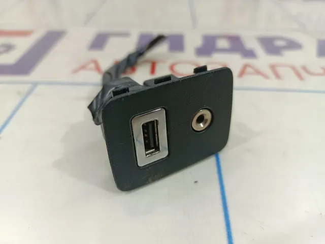 Разъем AUX / USB Ford EcoSport 1821355