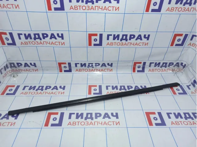 Накладка стекла переднего правого Ford EcoSport 1848598