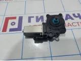 Моторчик стеклоподъемника правый Ford Fiesta (Mk VI) 1218655