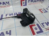 Замок двери передней левой Ford Fiesta (Mk VI) 1372467