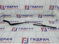Поводок стеклоочистителя передний правый Ford Fiesta (Mk VI) 1821012