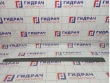 Молдинг передней правой двери Ford Fiesta (Mk VI) 1547729