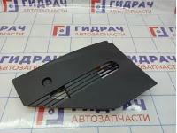 Накладка декоративная на центральную консоль левая Ford Fiesta (Mk VI) 1498134