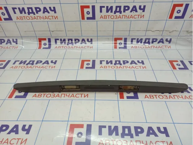 Накладка двери багажника Ford Fiesta (Mk VI) 1381026