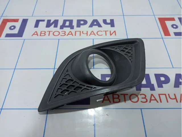 Рамка противотуманной фары левой Ford Fiesta (Mk VI) 1375902