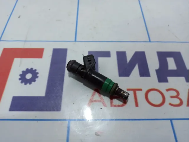 Форсунка инжекторная электрическая Ford Fiesta (Mk VI) 1429840