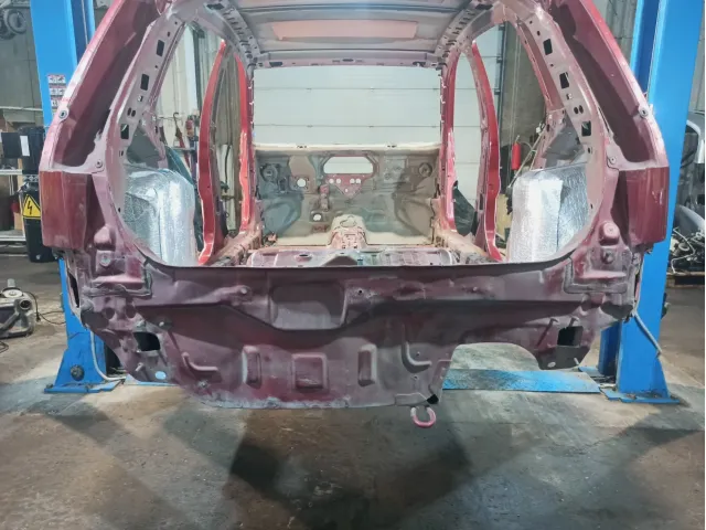 Панель задняя Ford Fiesta (Mk VI) 1143940.