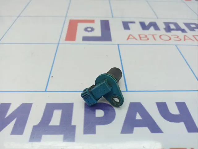 Датчик положения распредвала Ford Fiesta (Mk VI) 1111037.