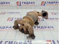 Коллектор выпускной Ford Fiesta (Mk VI) 1329252. С катализатором. Срезаны шпильки.