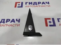 Накладка двери задней левой Ford Fiesta (Mk VI) 1366259. Уголок.