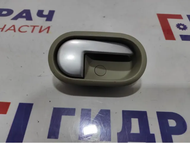 Ручка двери внутренняя правая Ford Fiesta (Mk VI) 1372091.