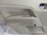 Обшивка двери задней левой Ford Fiesta (Mk VI) 1487390. Под механический стеклоподъемник.