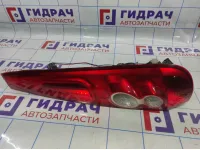 Фонарь задний правый Ford Fiesta (Mk VI) 1437625.