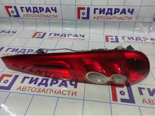 Фонарь задний правый Ford Fiesta (Mk VI) 1437625.