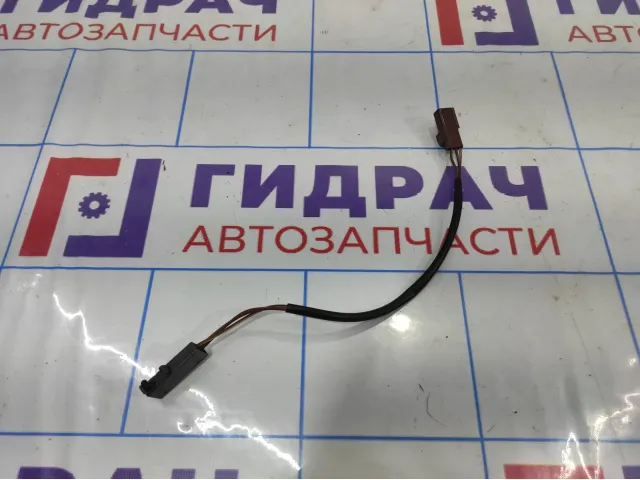 Выключатель концевой Ford Fiesta (Mk VI) 1198218. Замка багажника.