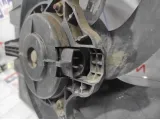Вентилятор радиатора Ford Fiesta (Mk VI) 1494829. В сборе.