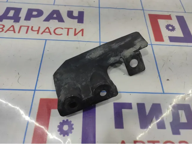 Воздуховод радиатора правый Ford Fiesta (Mk VI) 1363612.