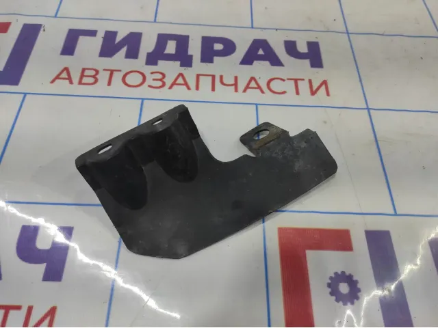 Воздуховод радиатора левый Ford Fiesta (Mk VI) 1363613.