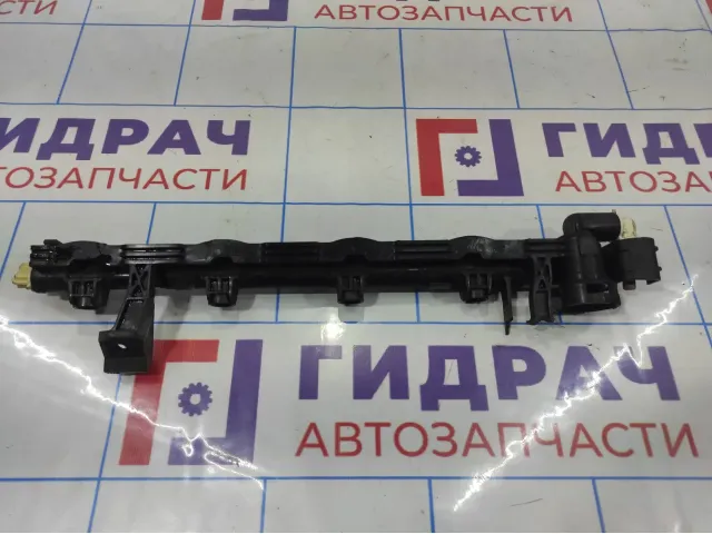 Рейка топливная (рампа) Ford Fiesta (Mk VI) 1804347.