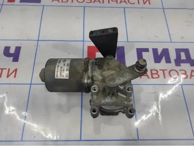 Моторчик стеклоочистителя передний Ford Fiesta (Mk VI) 1740714.