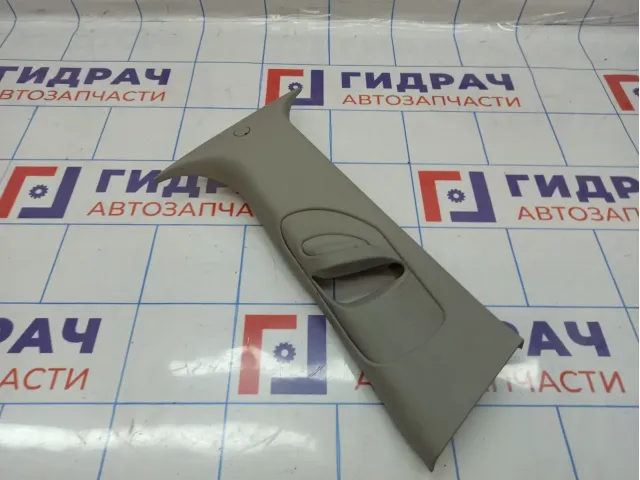 Обшивка стойки средней правой верхняя Ford Fiesta (Mk VI) 1423528.