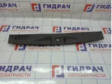Обшивка багажника на заднюю панель Ford Fiesta (Mk VI) 1722161. Царапины.
