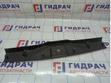 Обшивка багажника на заднюю панель Ford Fiesta (Mk VI) 1722161. Царапины.