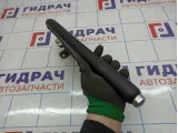 Рычаг стояночного тормоза Ford Fiesta (Mk VI) 1563564. Дефект хрома.