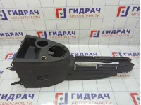 Консоль Ford Fiesta (Mk VI) .