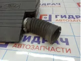 Корпус воздушного фильтра Ford Fiesta (Mk VI) 1332992.