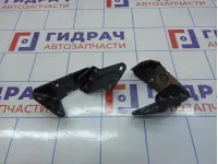 Замок спинки сиденья Ford Fiesta (Mk VI) . Комплект.