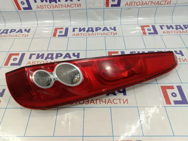 Фонарь задний правый Ford Fiesta (Mk VI) 1437625
