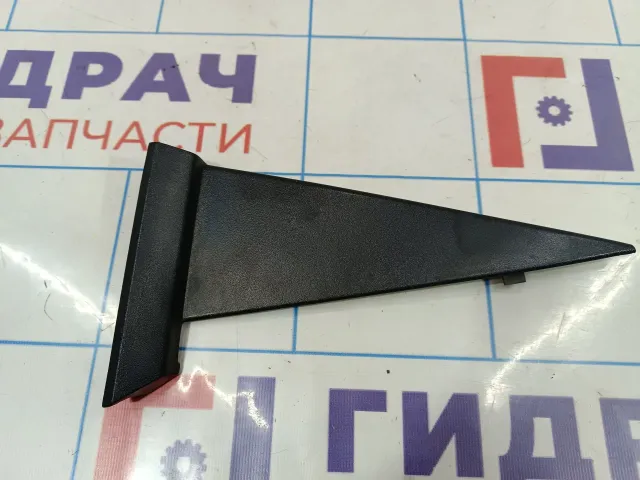 Накладка двери задней левой Ford Fiesta (Mk VI) 1319772