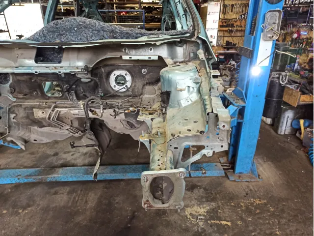 Лонжерон передний левый Ford Focus 3