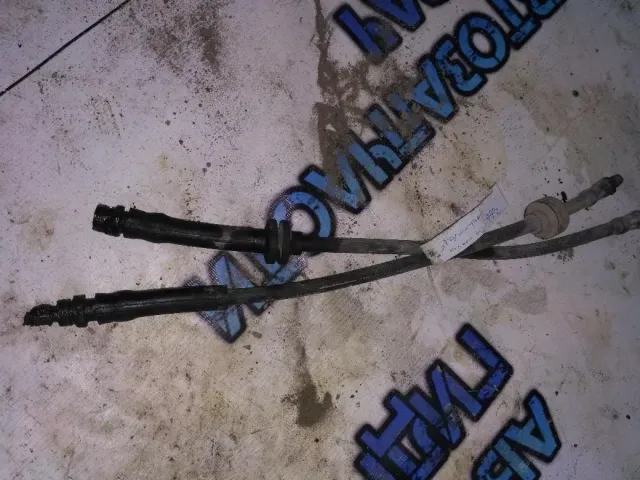 тормозной шланг передний правый Ford Focus 2