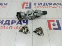 Замок зажигания Ford Focus 1681167