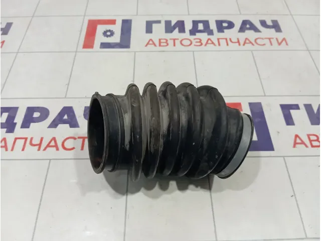 Патрубок воздушного фильтра Ford Focus 3M519A673GC