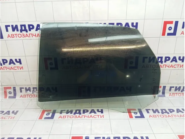 Стекло двери задней левой Ford Focus 1317985