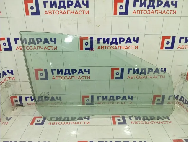 Стекло двери передней правой Ford Focus 1342622