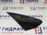 Стекло кузовное глухое (форточка) заднее левое Ford Focus 1362993