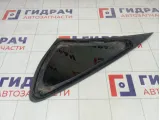 Стекло кузовное глухое (форточка) заднее правое Ford Focus 1362992