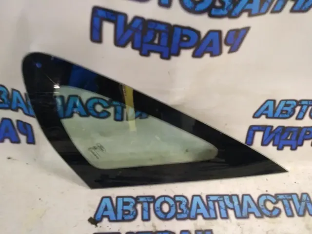 Форточка задняя правая Ford Focus 2007